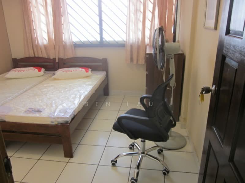323 Jurong East Street 31, 323 Jurong East Street 31, 4 Bedrooms, 1,604 sqft, HDB Flat For Rent, by Ben Lau, 22646563 - Level 2 Bedroom 2 - PropertyGuru.com.sg