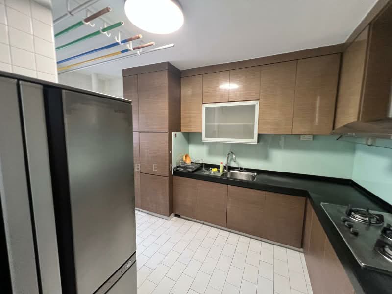 323 Jurong East Street 31, 323 Jurong East Street 31, 4 Bedrooms, 1,604 sqft, HDB Flat For Rent, by Ben Lau, 22646563 - Level 1 Kitchen - PropertyGuru.com.sg