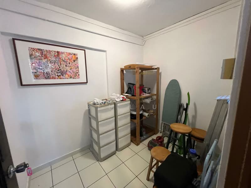 323 Jurong East Street 31, 323 Jurong East Street 31, 4 Bedrooms, 1,604 sqft, HDB Flat For Rent, by Ben Lau, 22646563 - Level 1 Storeroom - PropertyGuru.com.sg