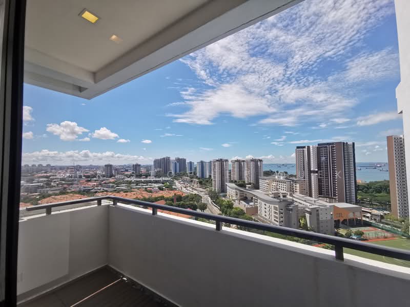 Fernwood Towers, 28 Fernwood Terrace, East Coast / Marine Parade, 4 Bedrooms, 2,777 sqft, Condominium For Rent, by Christopher Quek, 22647849 - East Coast Park and sea view. - PropertyGuru.com.sg