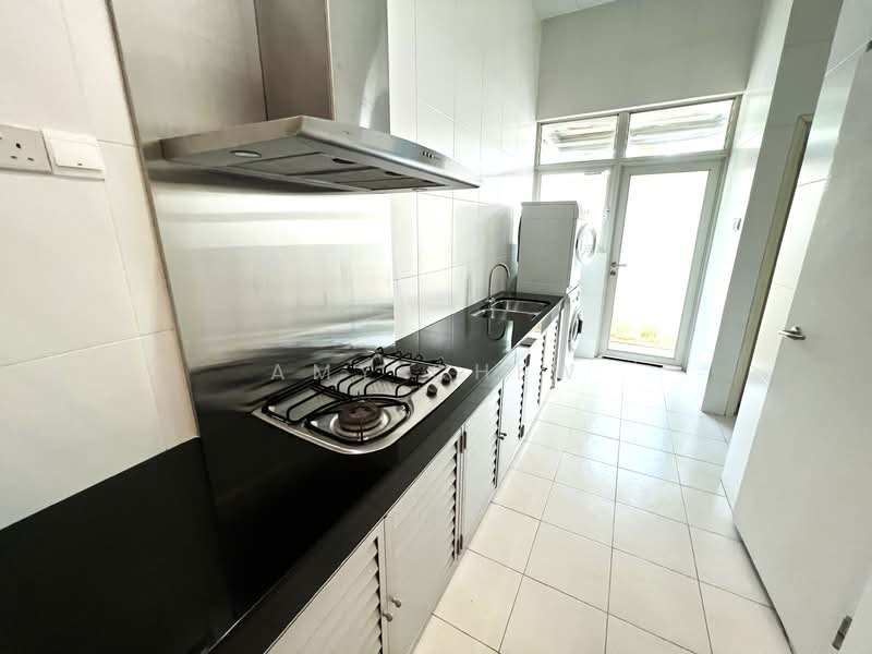See Video in Listing! Charming 3- Storey Semi-Detached with 5 Spacious Bedrooms with Huge Pool, , 5 Bedrooms, 4,500 sqft, Semi-Detached House For Rent, by Amy Chew, 22684129 - PropertyGuru.com.sg