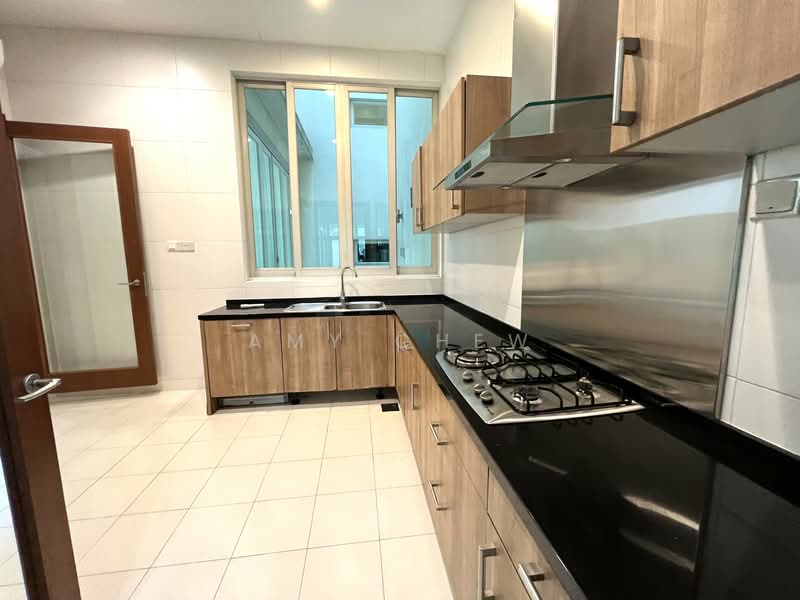 See Video in Listing! Charming 3- Storey Semi-Detached with 5 Spacious Bedrooms with Huge Pool, , 5 Bedrooms, 4,500 sqft, Semi-Detached House For Rent, by Amy Chew, 22684129 - PropertyGuru.com.sg
