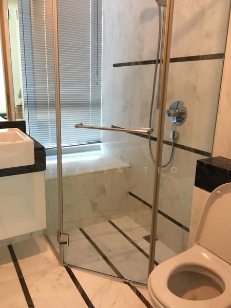 The Vermont On Cairnhill, 12B Cairnhill Rise, 2 Bedrooms, 883 sqft, Apartment For Rent, by Steven Teo, 22706130 - Common Bathroom - PropertyGuru.com.sg