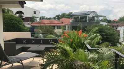 For Rent - Modern Namly Crescent Semi-D