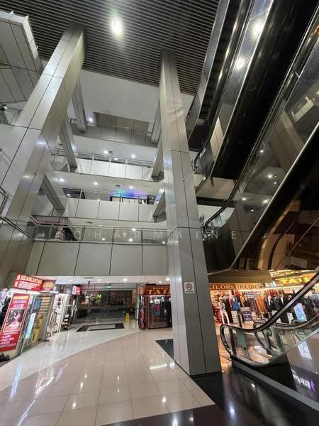 Orchard Plaza, 150 Orchard Road, Orchard / River Valley, 280 sqft, Mall Shop For Rent, by Charmaine Leong, 22799685 - Interior - CommercialGuru.com.sg