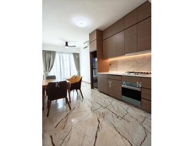 For Rent - Queens Peak