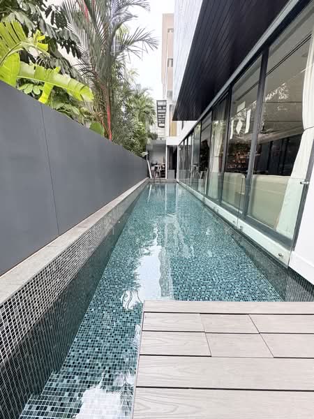 For Sale - Coronation Road