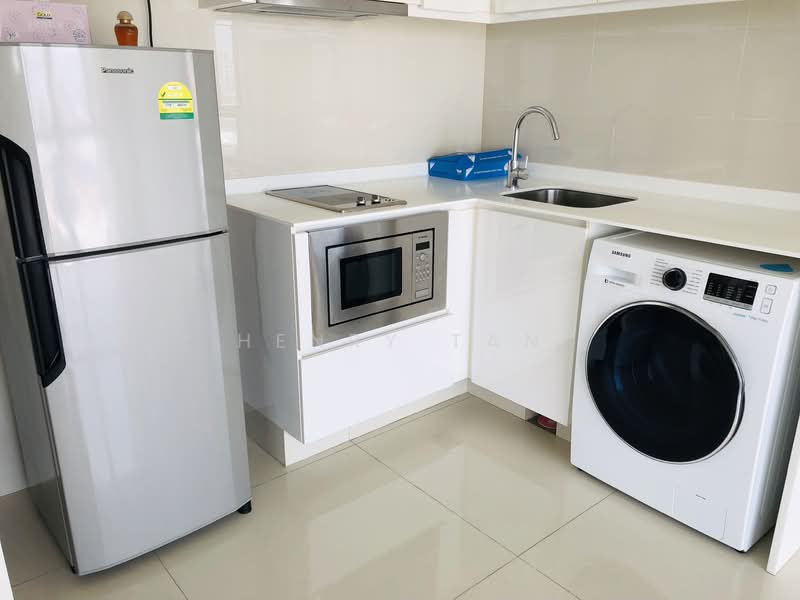 Bedok Residences, 30 Bedok North Drive, 1 Bedroom, 527 sqft, Condominium For Rent, by Henry Tan, 22815705 - Kitchen Area - PropertyGuru.com.sg