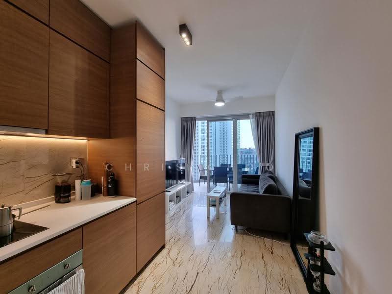 Queens Peak, Dundee Road, Alexandra / Commonwealth, 2 Bedrooms, 775 sqft, Condominium For Rent, by Chris Choo, 22824900 - Integrated kitchen for modern living - PropertyGuru.com.sg