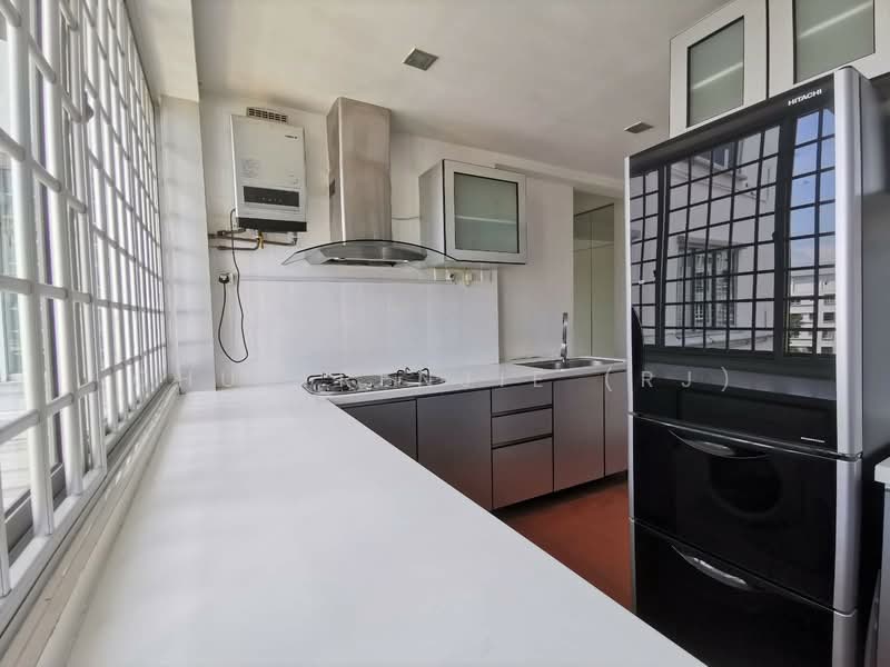 Botanic Gardens Mansion, 18 Taman Serasi, 3 Bedrooms, 1,399 sqft, Apartment For Rent, by Chua RenJie (RJ), 22825516 - PropertyGuru.com.sg