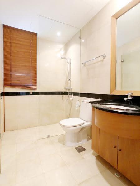 Cuscaden Residences, 26 Cuscaden Road, Tanglin / Holland / Bukit Timah, 3 Bedrooms, 1,453 sqft, Condominium For Rent, by Wong Kai Sun 黄开山, 22847036 - Common Bathroom - PropertyGuru.com.sg