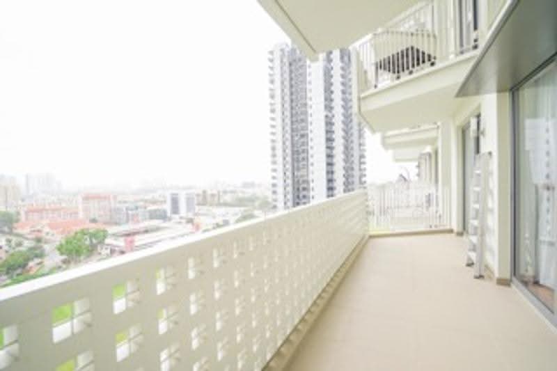 Sky Habitat, 7 Bishan Street 15, Ang Mo Kio / Bishan / Thomson, 2 Bedrooms, 893 sqft, Condominium For Rent, by Quek Yee Yong, 22880126 - Balcony - PropertyGuru.com.sg