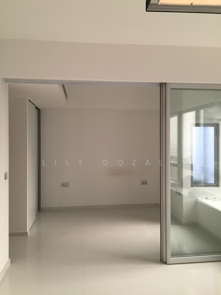 One Shenton, 1 Shenton Way, 1 Bedroom, 538 sqft, Condominium For Rent, by Lily Gozali, 22885015 - PropertyGuru.com.sg