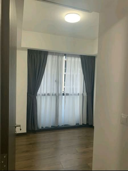 Lake Grande Condominium For Sale at S$ 1,238,000 | PropertyGuru Singapore