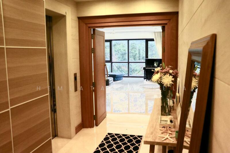 private lift lobby leading to foyer 