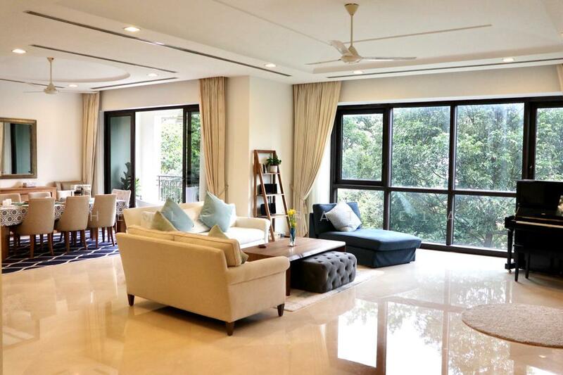 living room / dining room