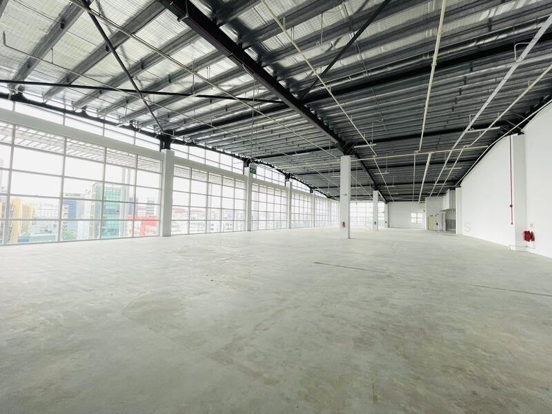 NEW FACELIFT. 1 Min’s walk Tai Seng MRT, F&B, Mall. For most Operations, Showcase, Size:7800, 18k ~30000+ sqft CONTACT: 65-96881177, 6,000 sqft, Factory / Workshop (B2) For Rent, by KOH HOONG TSE (ADRIAN), 22930394 - Pitch Roof Option: 18000 sqft - CommercialGuru.com.sg
