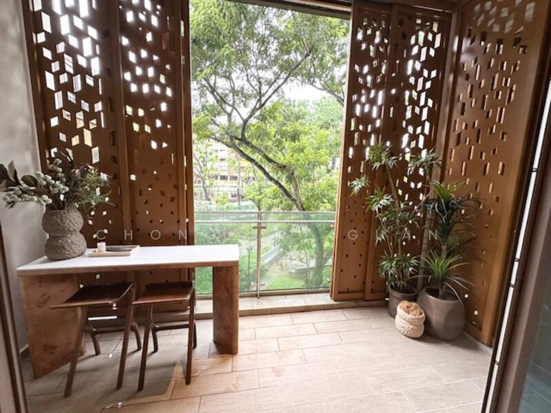 Sheltered balcony with full-length sliding panels