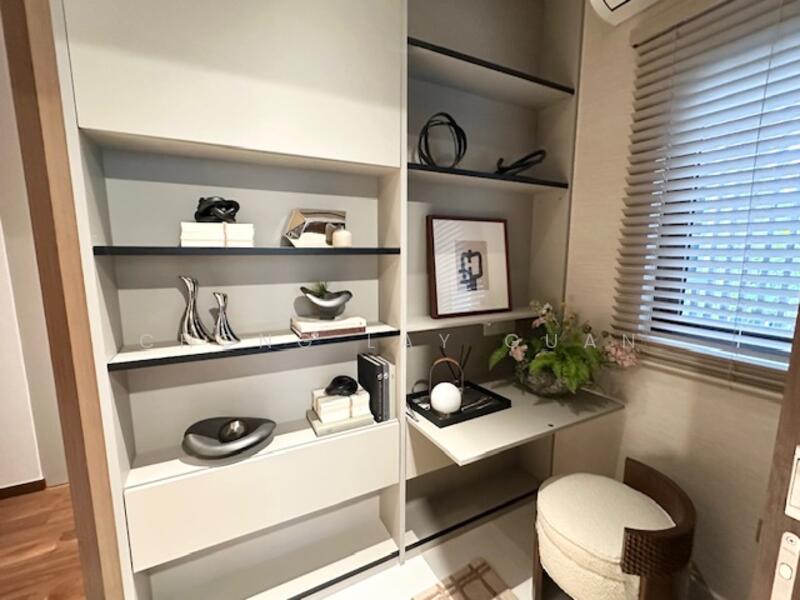 Functional study - work station with window