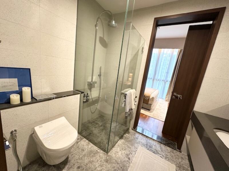 Common bathroom linked to master bedroom and study area