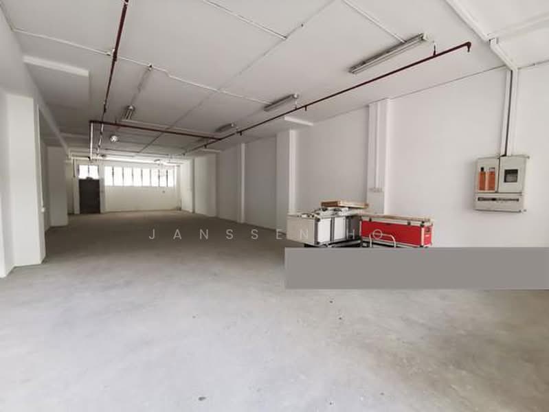 Shun Li Industrial Complex, 705 Sims Drive, 1,658 sqft, Light Industrial (B1) For Rent, by Janssen Ho, 22937218 - CommercialGuru.com.sg