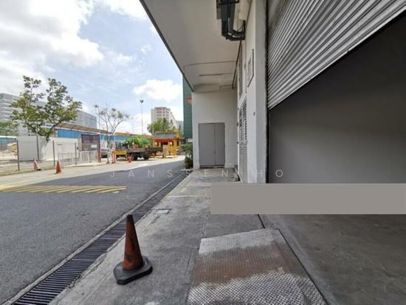 Shun Li Industrial Complex, 705 Sims Drive, 1,716 sqft, Light Industrial (B1) For Rent, by Janssen Ho, 22940280 - CommercialGuru.com.sg