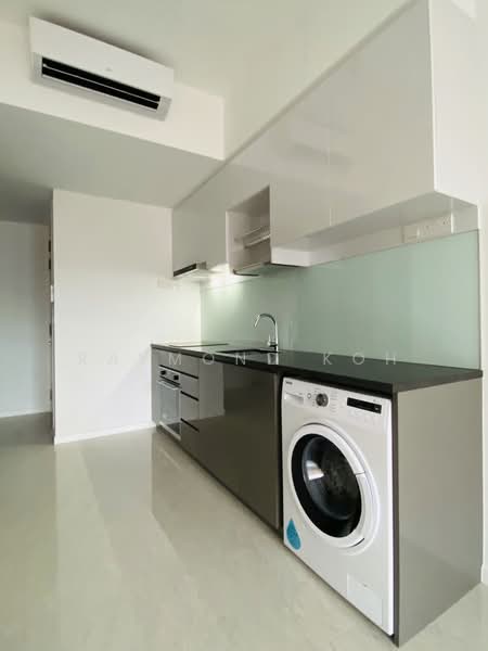 Rezi 35, 20 Lorong 35 Geylang, 2 Bedrooms, 646 sqft, Condominium For Rent, by Raymond Koh, 22949547 - PropertyGuru.com.sg