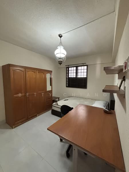 220 Serangoon Avenue 4, 220 Serangoon Avenue 4, 2 Bedrooms, 721 sqft, HDB Flat For Rent, by Betty Chiang, 22953820 - Common Room - PropertyGuru.com.sg