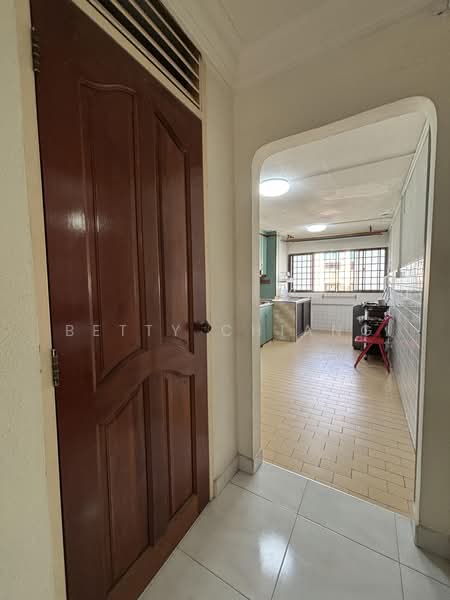 220 Serangoon Avenue 4, 220 Serangoon Avenue 4, 2 Bedrooms, 721 sqft, HDB Flat For Rent, by Betty Chiang, 22953820 - Store room - PropertyGuru.com.sg