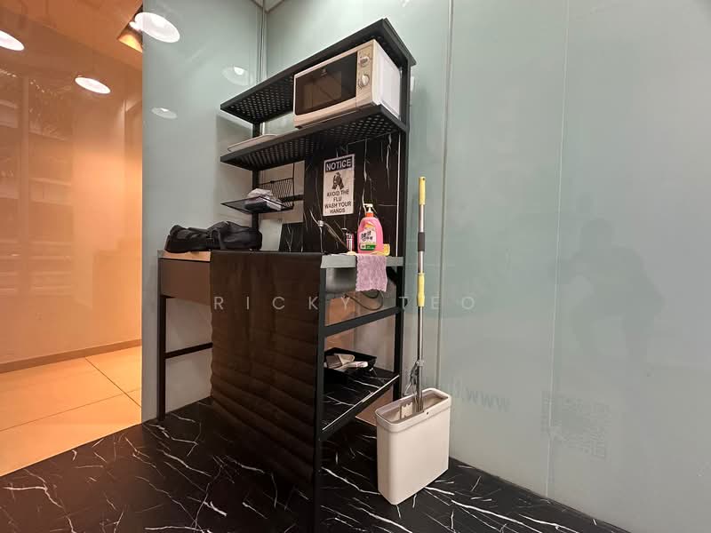 Oxley Tower, 138 Robinson Road, 183 sqft, Mall Shop For Sale, by Ricky Teo, 22954402 - CommercialGuru.com.sg