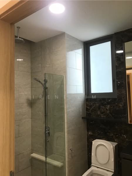 City Gate, 371 Beach Road, 2 Bedrooms, 570 sqft, Condominium For Rent, by Irene Lim, 22961412 - Bathroom - PropertyGuru.com.sg