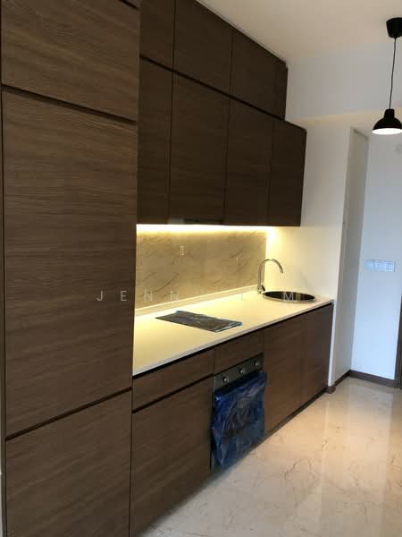 Queens Peak, Dundee Road, 1 Bedroom, 495 sqft, Condominium For Rent, by Jenny Lim, 22963299 - Open-Concept Kitchen - PropertyGuru.com.sg