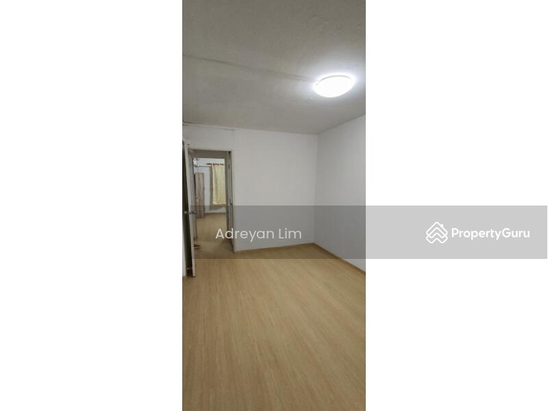 For Rent - 109 Clementi Street 11