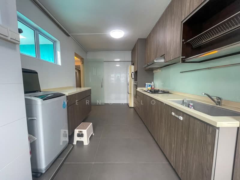 331 Jurong East Avenue 1, 331 Jurong East Avenue 1, 3 Bedrooms, 1,410 sqft, HDB Flat For Rent, by Vernon Low, 22984477 - PropertyGuru.com.sg