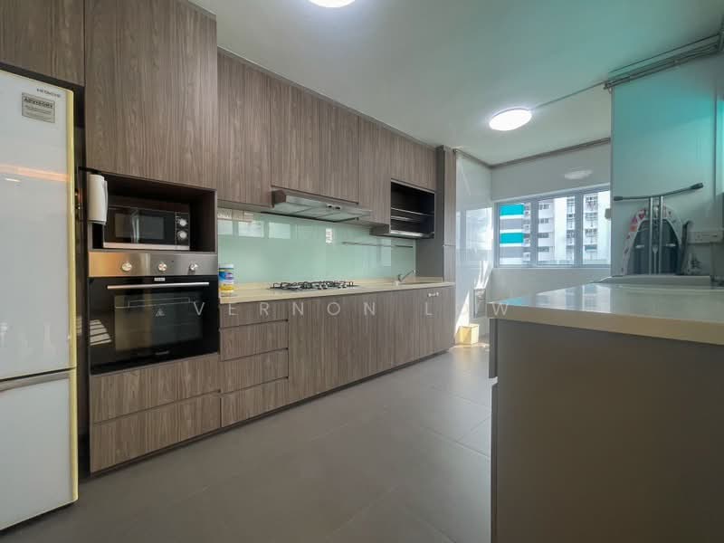 331 Jurong East Avenue 1, 331 Jurong East Avenue 1, 3 Bedrooms, 1,410 sqft, HDB Flat For Rent, by Vernon Low, 22984477 - PropertyGuru.com.sg