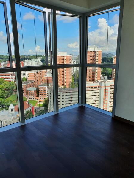 Queens Peak, Dundee Road, 2 Bedrooms, 807 sqft, Condominium For Rent, by Nelly Tan, 22986468 - Master bedroom - PropertyGuru.com.sg