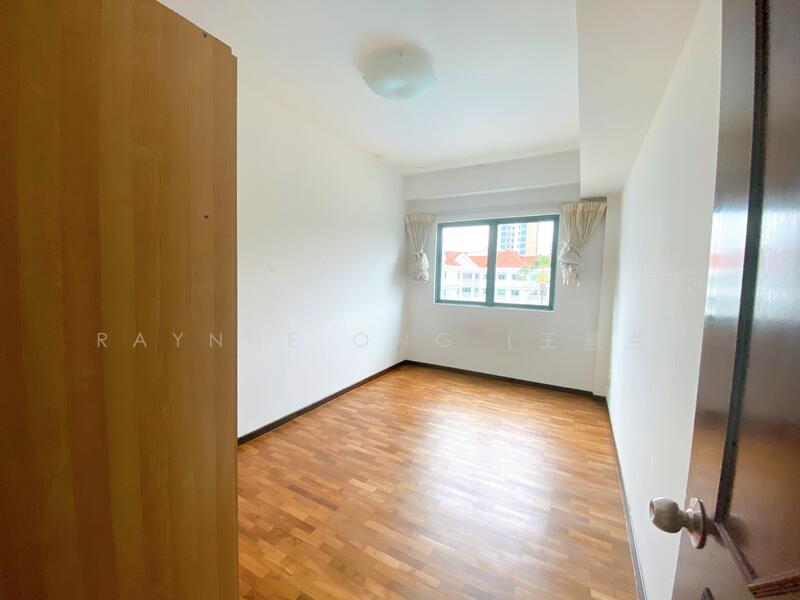 Stratford Court, 41A Bedok Ria Crescent, 4 Bedrooms, 2,100 sqft, Condominium For Rent, by Raynne Ong, 22987291 - Common room 2 - PropertyGuru.com.sg