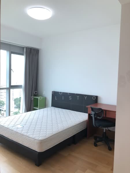 Eight Riversuites, 10 Whampoa East, 4 Bedrooms, 1,356 sqft, Condominium For Rent, by Caroline Soelistyo, 23000617 - Master bedroom with attached bathroom - PropertyGuru.com.sg