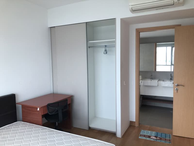 Eight Riversuites, 10 Whampoa East, 4 Bedrooms, 1,356 sqft, Condominium For Rent, by Caroline Soelistyo, 23000617 - Master bathroom - PropertyGuru.com.sg