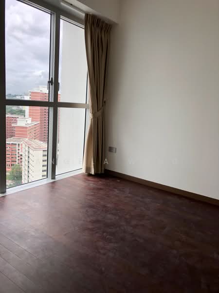 Queens Peak, 3 Dundee Road, 2 Bedrooms, 624 sqft, Condominium For Rent, by Angela Wang, 23001903 - master room - PropertyGuru.com.sg