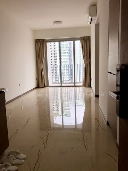 Queens Peak, 3 Dundee Road, 2 Bedrooms, 624 sqft, Condominium For Rent, by Angela Wang, 23001903 - living hall - PropertyGuru.com.sg