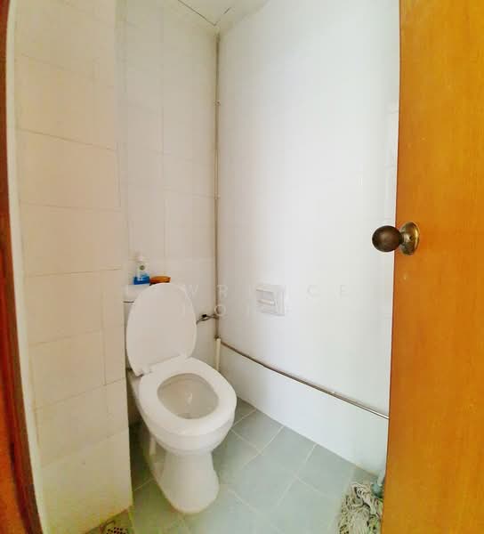 Gold Palm Mansions, 139 Lorong K Telok Kurau, 3 Bedrooms, 1,582 sqft, Condominium For Rent, by Lawrence Hong, 23003691 - PropertyGuru.com.sg