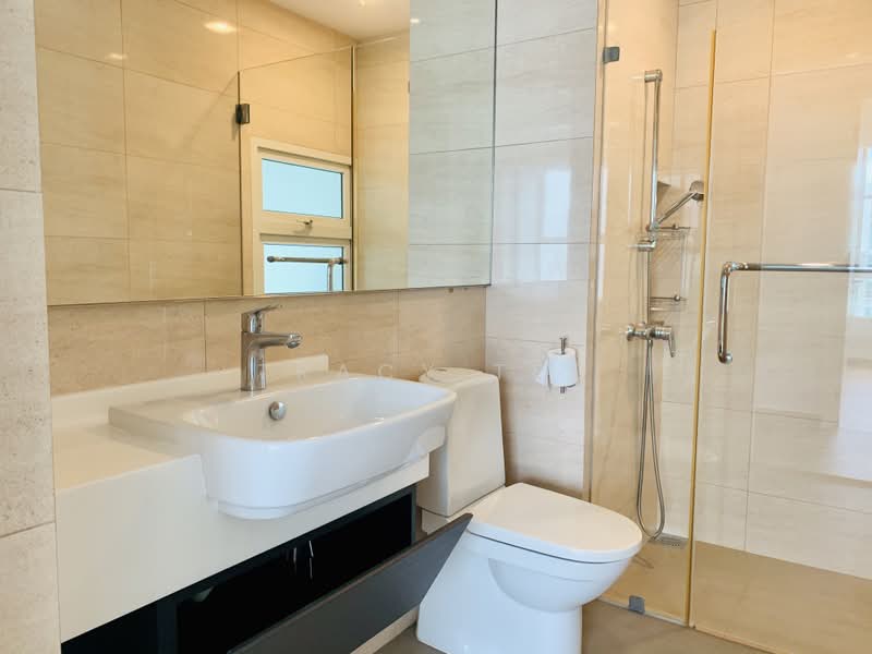 Monterey Park Condominium, 21 West Coast Rise, 3 Bedrooms, 2,359 sqft, Condominium For Rent, by Tracy Teo, 23006424 - PropertyGuru.com.sg