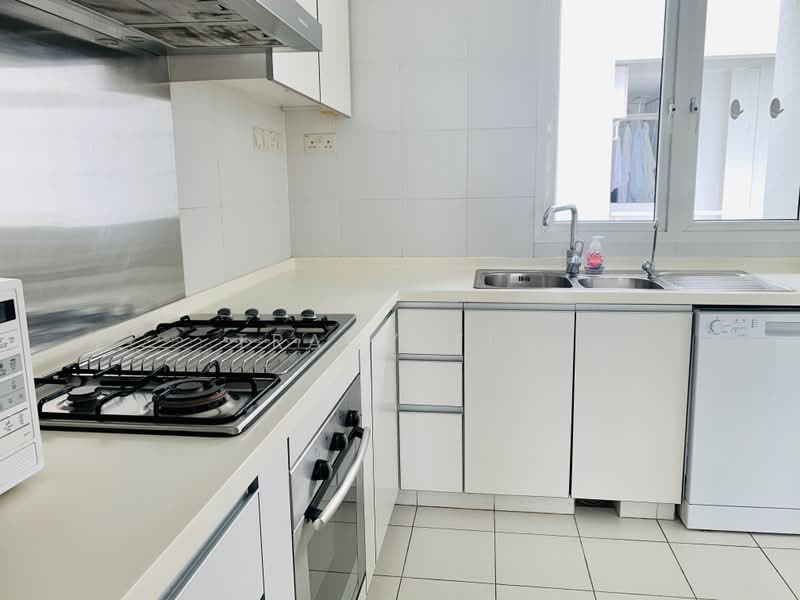 Monterey Park Condominium, 21 West Coast Rise, 3 Bedrooms, 2,359 sqft, Condominium For Rent, by Tracy Teo, 23006424 - PropertyGuru.com.sg