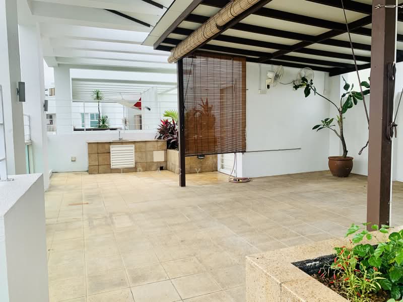 Monterey Park Condominium, 21 West Coast Rise, 3 Bedrooms, 2,359 sqft, Condominium For Rent, by Tracy Teo, 23006424 - PropertyGuru.com.sg