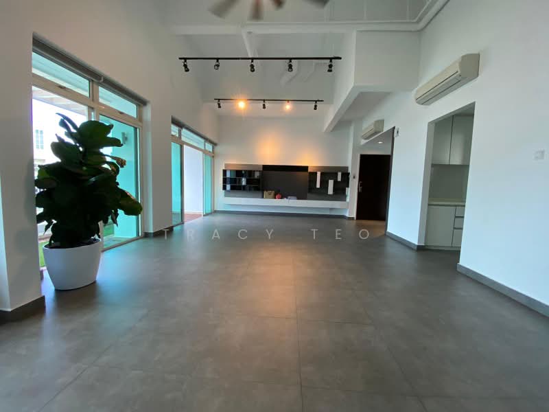 Monterey Park Condominium, 21 West Coast Rise, 3 Bedrooms, 2,359 sqft, Condominium For Rent, by Tracy Teo, 23006424 - PropertyGuru.com.sg