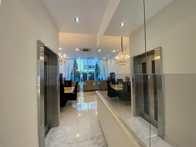 Good Landed Terrace Located at D27, Sembawang Park, Wak hassan Drive, Andrew Terrace, 5 Bedrooms, 5,715 sqft, Terraced House For Sale, by Elena Ang, 23006495 - Hall way - PropertyGuru.com.sg