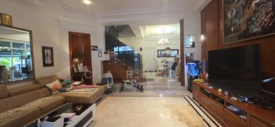 For Sale - KEW Crescent