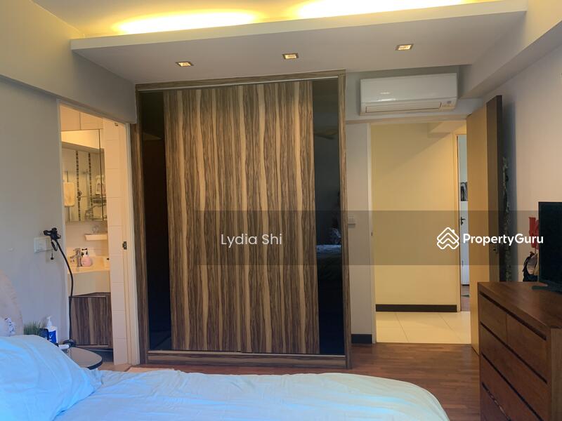Good sized master bedroom