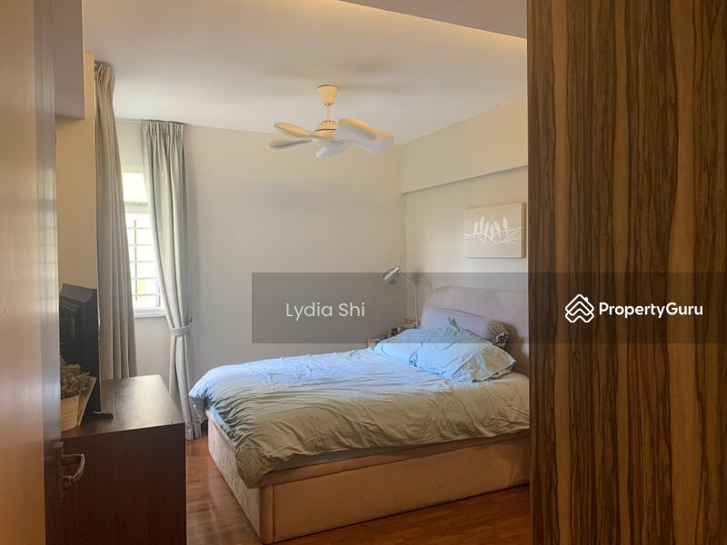 Easily accommodate another baby cot or even small single bed